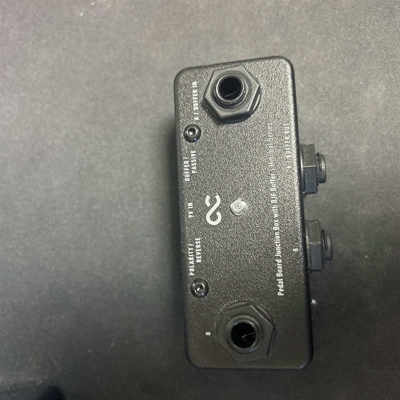One Control Pedal Board Junction Box with BJF Bufferの画像